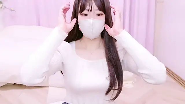 SUZU-oO online show from January 16, 3:45 am