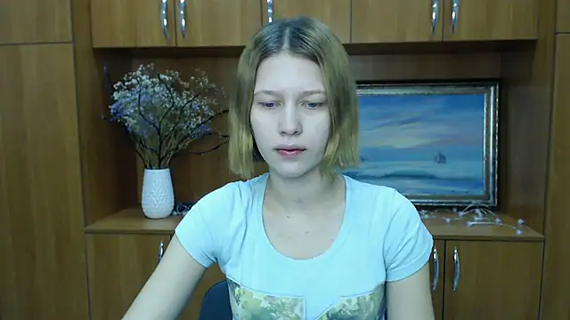 StellaCRL online show from December 15, 7:13 am