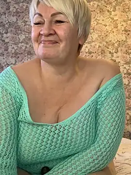 Snapshot of Laura_Millf chatting on February 16, 2:54 pm Laura Millf online show from February 16, 2:54 pm