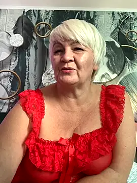 Snapshot of Laura_Millf chatting on September 26, 11:03 am Laura Millf online show from September 26, 11:03 am