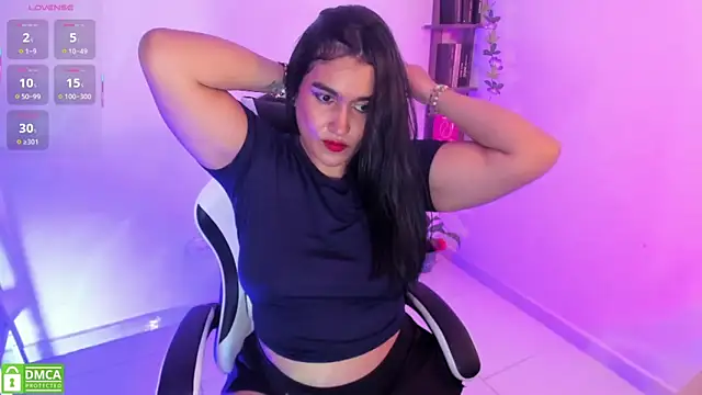 Snapshot of isabella_aristi03 chatting on November 5, 3:39 am isabella aristi03 online show from November 5, 3:39 am