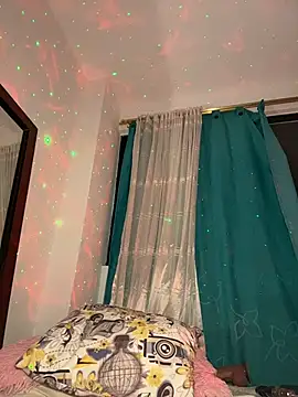 Snapshot of LunaGates chatting on October 23, 11:46 pm LunaGates online show from October 23, 11:46 pm