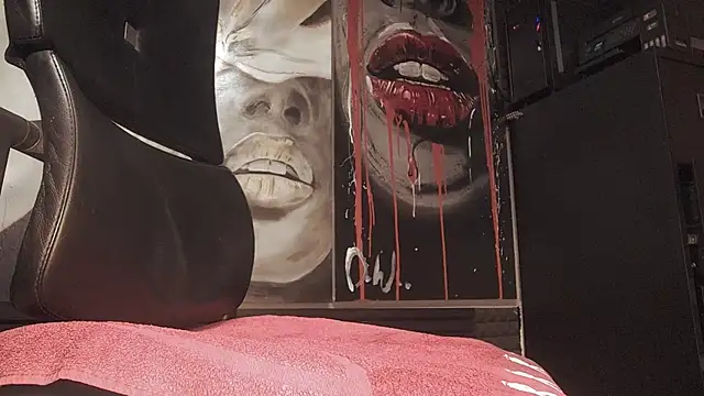 Snapshot of dani4334 chatting on October 30, 10:21 pm dani4334 online show from October 30, 10:21 pm