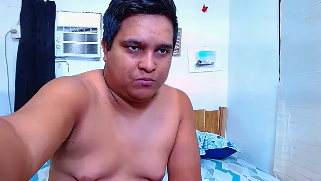 Snapshot of lucasandSofi chatting on November 29, 3:15 pm lucasandSofi online show from November 29, 3:15 pm