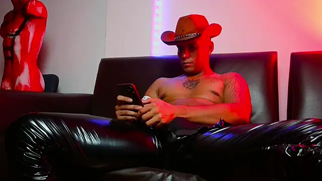 Leonnardo Jaramillo online show from January 23, 12:41 pm