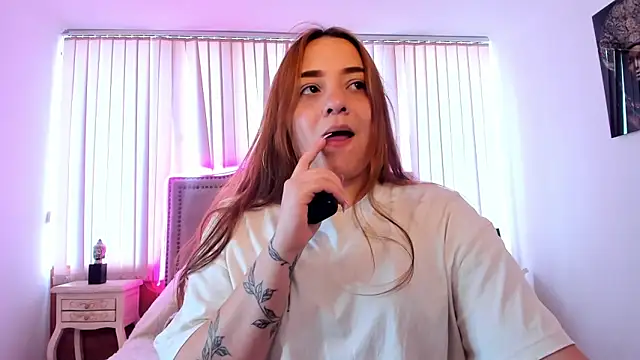 Valentina Se online show from December 17, 9:05 pm