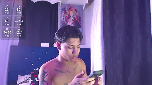 Sexys Boys Hot1 online show from December 14, 1:55 am