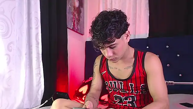 Sexys Boys Hot1 online show from February 15, 1:57 am