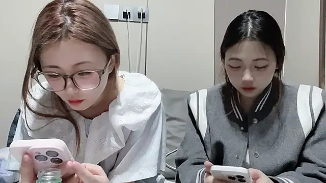 MM YY SS online show from November 5, 10:48 am