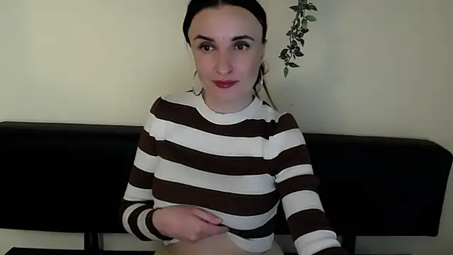 LaimaV  online show from April 12, 8:58 pm