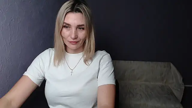  sexy lady online show from February 10, 1:22 pm