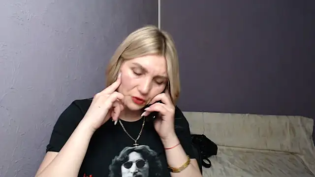  sexy lady online show from March 13, 5:18 pm