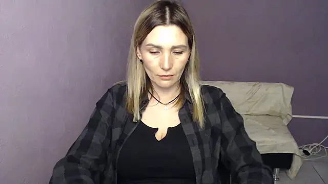  sexy lady online show from October 3, 12:35 pm