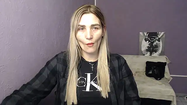  sexy lady online show from October 31, 1:34 pm