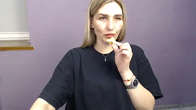  sexy lady online show from November 5, 1:22 pm