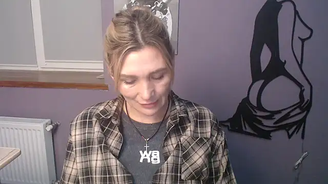  sexy lady online show from April 15, 1:18 pm