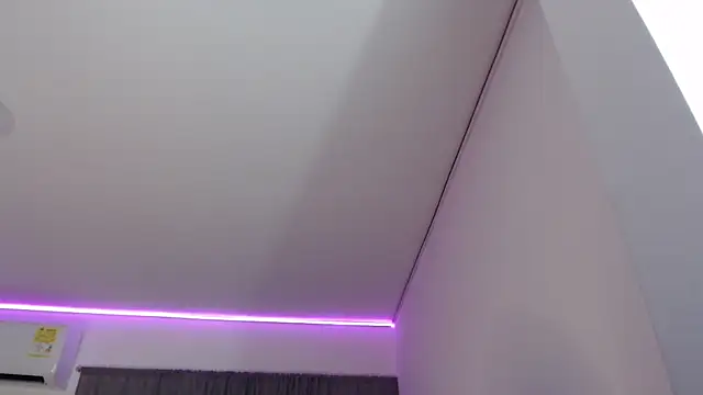 dereckbrownn online show from March 20, 11:12 pm