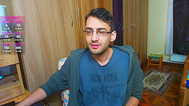 Snapshot of HungEddy chatting on December 26, 12:16 pm HungEddy online show from December 26, 12:16 pm
