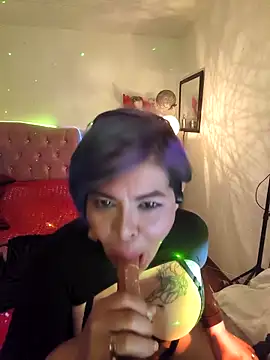 Snapshot of Grecia_Horny chatting on December 3, 2:37 pm Grecia Horny online show from December 3, 2:37 pm