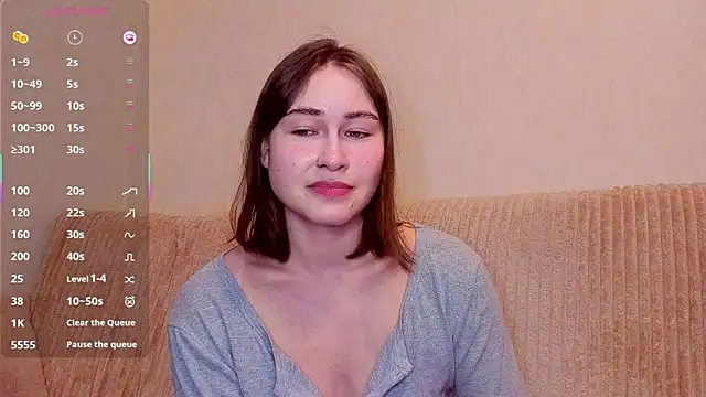 sleeeep y online show from April 13, 8:36 pm