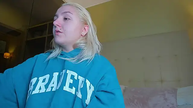 Debbie Taylor online show from December 2, 6:58 pm