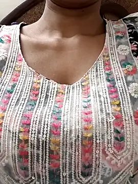 Rajni-Mehra online show from March 5, 5:39 pm