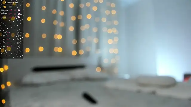 OttilieBurruss online show from February 9, 2:18 pm