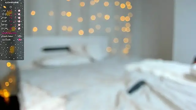 OttilieBurruss online show from February 12, 2:32 pm