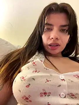 Snapshot of adop_me__ chatting on November 16, 2:39 am adop me online show from November 16, 2:39 am