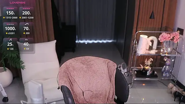 Evajoannana online show from March 14, 5:46 am