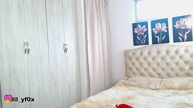 lily f00x online show from November 19, 12:38 pm