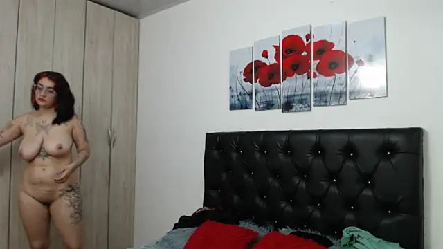 lily f00x online show from November 27, 12:29 pm