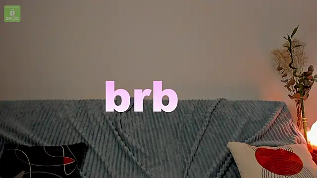 erika hoiree online show from December 10, 1:11 am