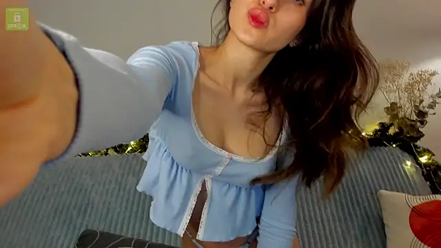 erika hoiree online show from December 20, 11:58 pm