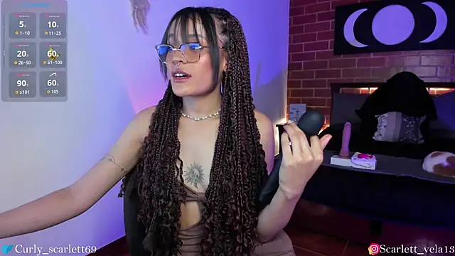 Snapshot of Scarlett_Vela13 chatting on February 12, 1:00 am Scarlett Vela13 online show from February 12, 1:00 am