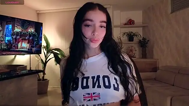 Snapshot of Siny_Moore chatting on November 29, 1:30 am Siny Moore online show from November 29, 1:30 am