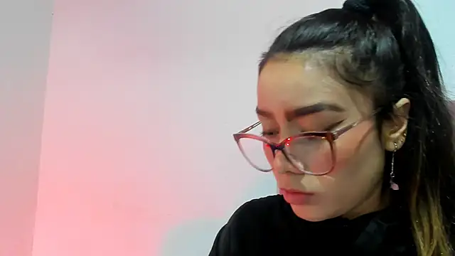 teffy lee online show from December 30, 8:25 pm