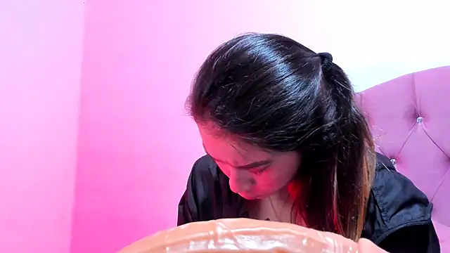 teffy lee online show from January 1, 2:51 am