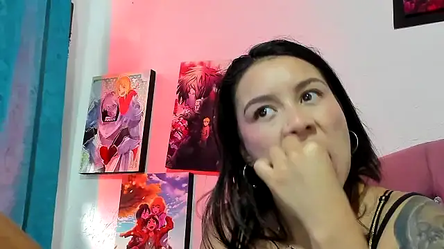 teffy lee online show from April 11, 8:24 pm