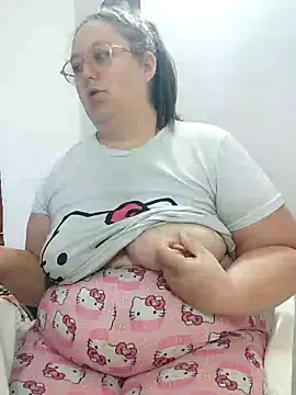 Snapshot of Chloee_ep chatting on January 18, 4:37 am Chloee ep online show from January 18, 4:37 am