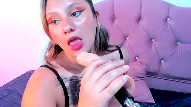 Mila nixon02 online show from January 31, 4:06 pm