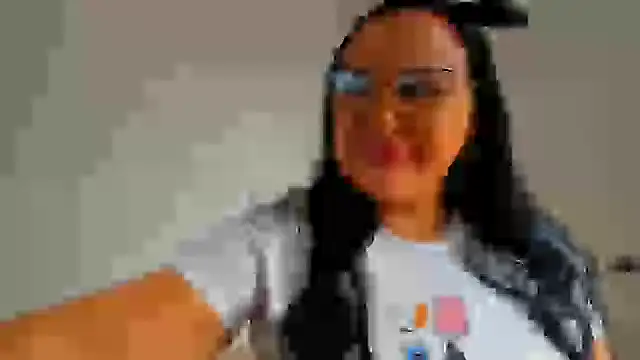 Gia Nahomi online show from March 8, 1:57 pm