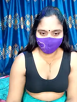 Snapshot of Hot_Maleka chatting on February 25, 12:45 pm Hot Maleka online show from February 25, 12:45 pm