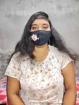 Snapshot of Hot_Maleka chatting on September 24, 12:47 am Hot Maleka online show from September 24, 12:47 am