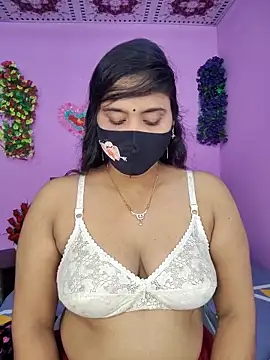 Snapshot of Hot_Maleka chatting on November 7, 4:18 pm Hot Maleka online show from November 7, 4:18 pm