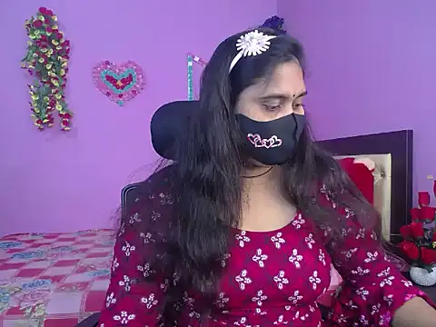 Hot Maleka online show from January 11, 2:22 pm