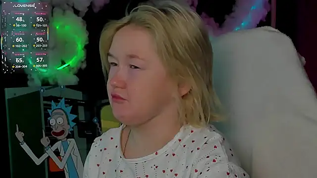 Sara Robinson online show from March 15, 3:01 am