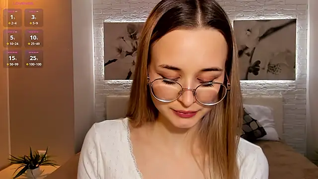 Tiffanyhunt online show from March 14, 2:30 pm