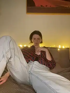 Take Me Awayy online show from December 11, 8:39 pm