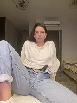 Take Me Awayy online show from February 13, 4:28 pm